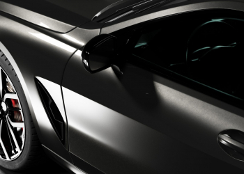 Les voitures grises, vertes et noires parcourent plus de kilomètres que les autres