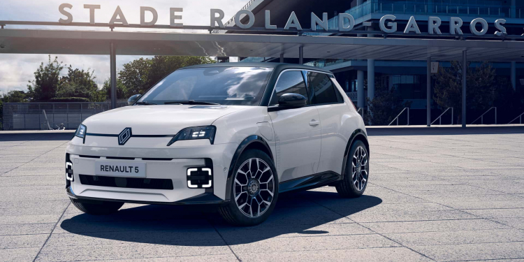 Renault 5 E-Tech Electric Roland-Garros : Élégance et écologie en édition limitée