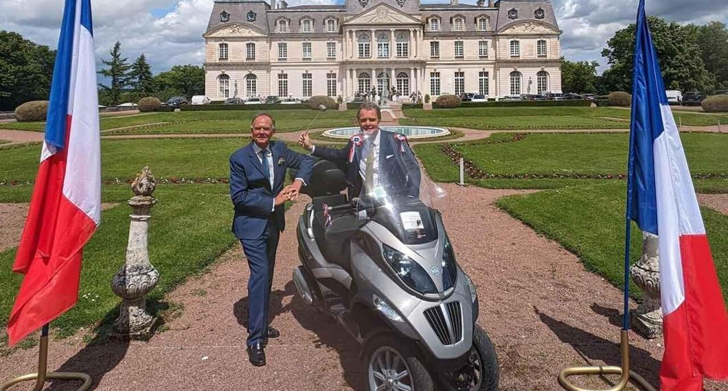 Le « scooter de l’amour » de François Hollande vendu pour 25 000 €