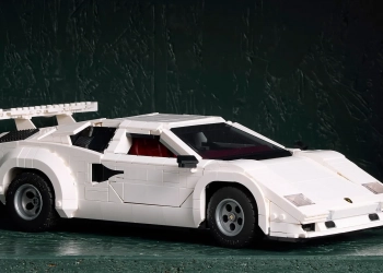 La Lamborghini Countach des années 80 par Lego