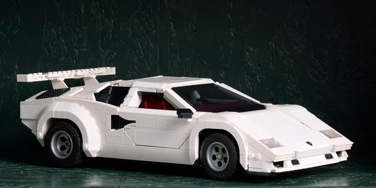 La Lamborghini Countach des années 80 par Lego