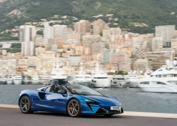 McLaren Artura Spider : hybride et décapotable