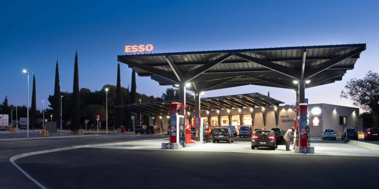 BP cède sa place à Esso : Ce que cela signifie pour les prix du carburant