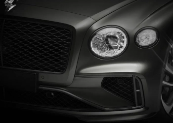 Bentley Flying Spur hybride rechargeable : une puissance de 771 chevaux