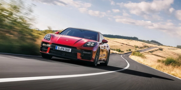 Porsche Panamera 2025 : Le retour en force de la Turbo S E-Hybrid et de la GTS