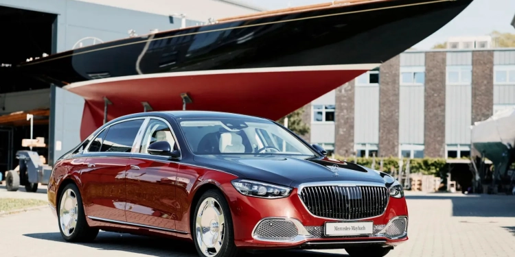 Mercedes-Maybach S 680 : un hommage au yacht Sphinx et à Robbe & Berking