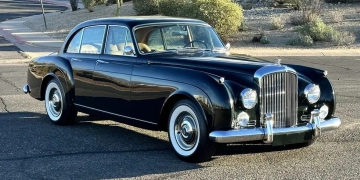 La  Bentley Continental de 1958 d’Alfred Hitchcock est en vente