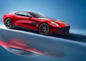 Aston Martin Vanquish 2025 : un défi lancé à Ferrari