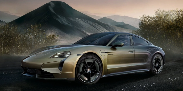 Porsche Taycan Turbo S Celestial Jade : une œuvre unique inspirée de la tradition asiatique