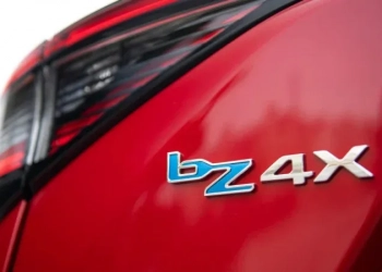 Toyota révise ses objectifs de production de véhicules électriques à la baisse