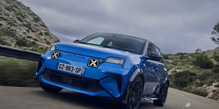 Alpine A290 : la citadine sportive électrique qui enflamme la presse