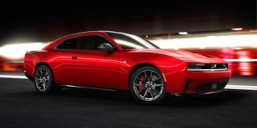 Charger Daytona EV : Dodge électrifie la légende américaine