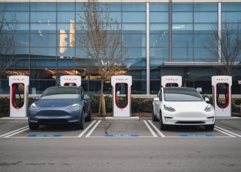 Tesla : 5 astuces pour profiter des superchargeurs gratuits