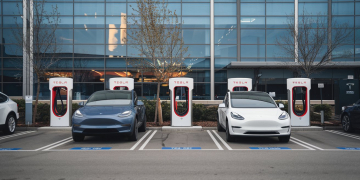 Tesla : 5 astuces pour profiter des superchargeurs gratuits