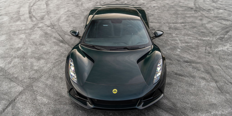 Lotus renonce à l’abandon total des moteurs thermiques