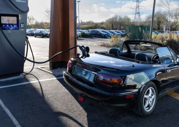 Mazda MX-5 électrique : innovation ou trahison ?