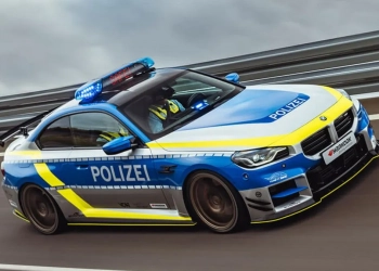 La police allemande en BMW M2 boostée à 560 chevaux