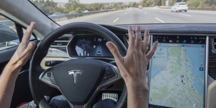 Tesla Autopilot : qu’en pensent vraiment les utilisateurs ?