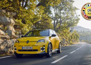La Renault 5 E-Tech élue voiture de l’année 2025