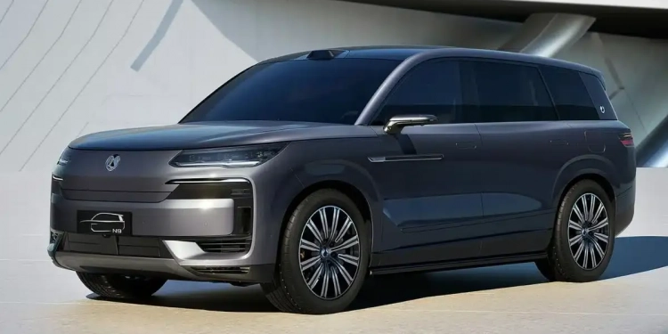 BYD Denza N9 : le SUV haut de gamme chinois