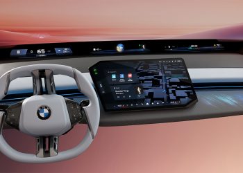 Avec BMW Panoramic iDrive, le pare-brise devient le tableau de bord de votre voiture