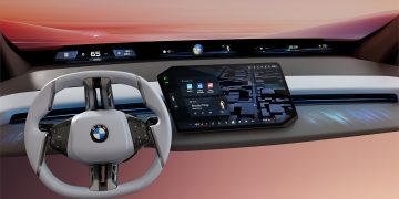 Avec BMW Panoramic iDrive, le pare-brise devient le tableau de bord de votre voiture