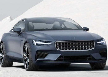 Pourquoi Polestar arrive seulement en 2025 en France ?