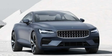 Pourquoi Polestar arrive seulement en 2025 en France ?