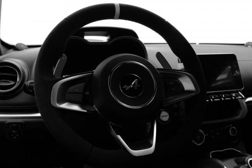 Collaboration-Artistique-Monochromatic-Alpine-X-Mathieu-Cesar-8