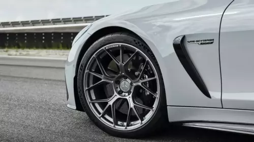 Mercedes-AMG GT 63 Pro 4Matic+