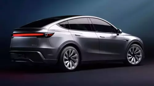 Tesla Model Y 2025